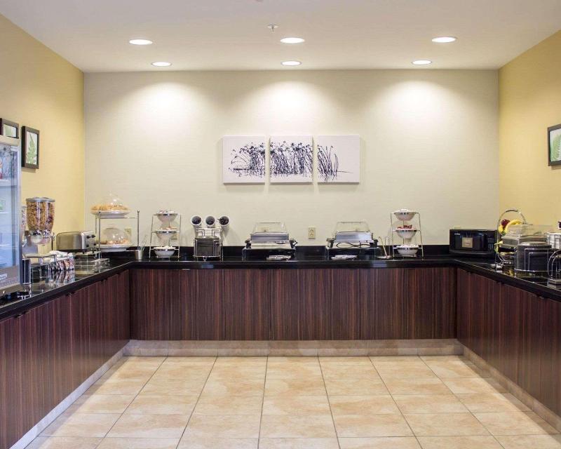 Sleep Inn & Suites Moundsville image