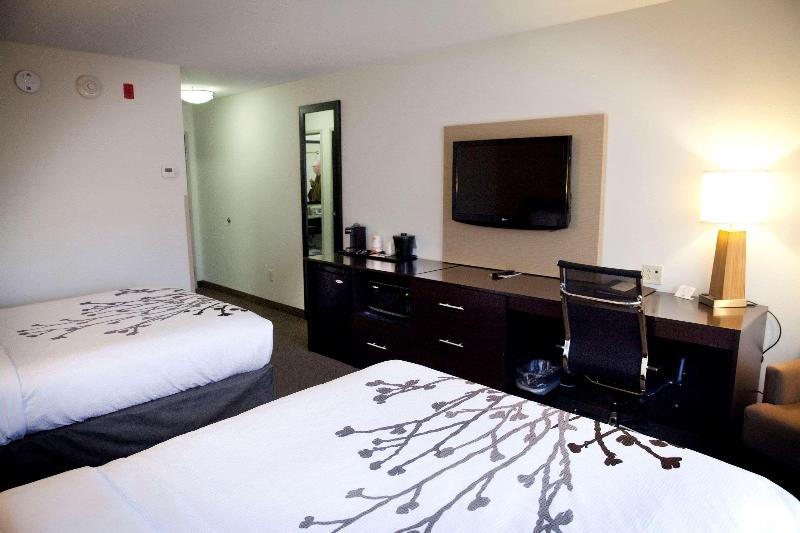 Sleep Inn & Suites Moundsville image