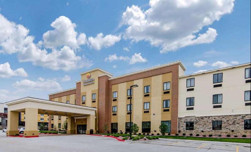 Comfort Inn & Suites Shawnee - Kansas City