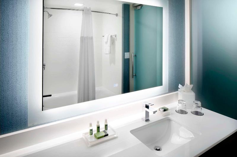 Cambria Hotel Phoenix - Chandler Fashion Center image