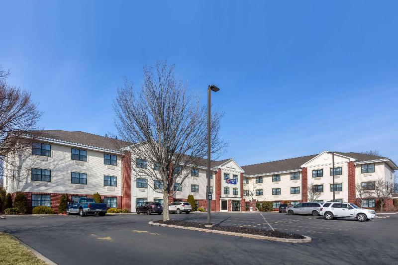 Comfort Inn Danvers- Boston image