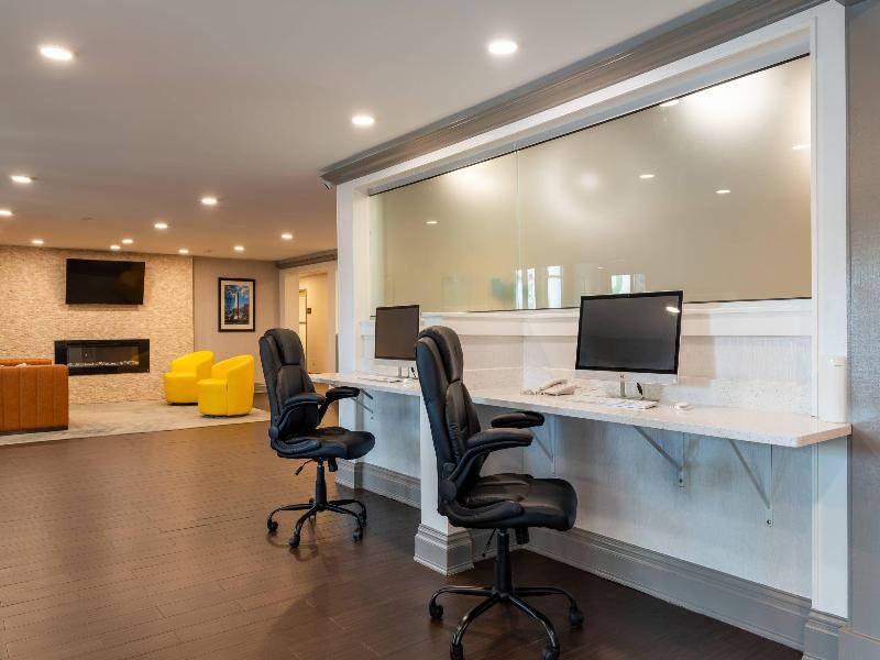 Comfort Inn Danvers- Boston image