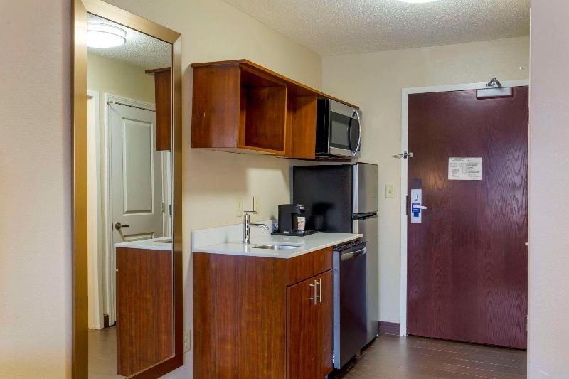 Comfort Inn Danvers- Boston image