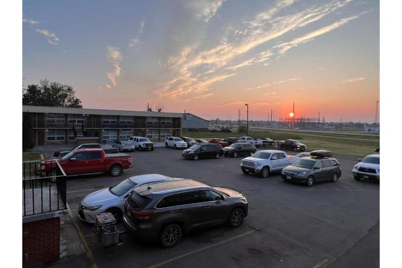 Devils Lake Inn OYO Devils Lake Regional Airport image