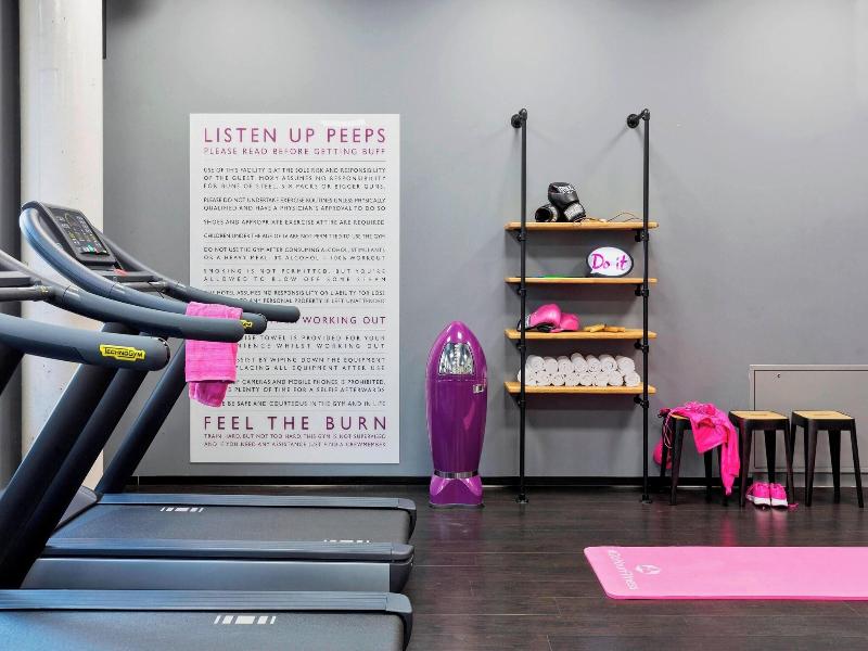 Moxy Frankfurt East image