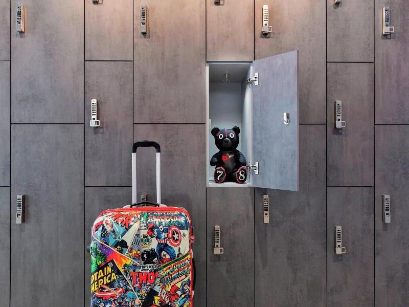 Moxy Frankfurt East image