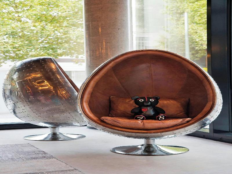 Moxy Frankfurt East image