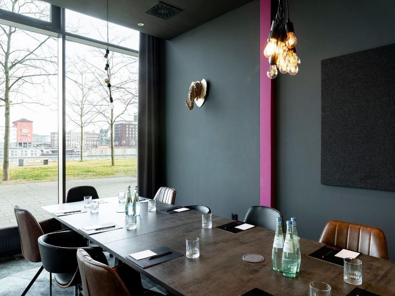 Moxy Ludwigshafen image