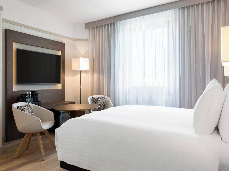 AC Hotel by Marriott Wroclaw image