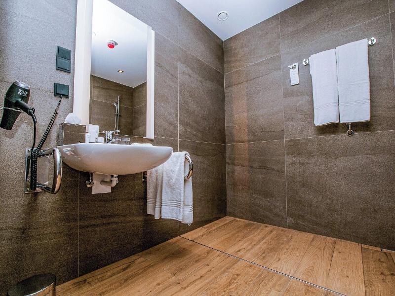 AC Hotel by Marriott Wroclaw image