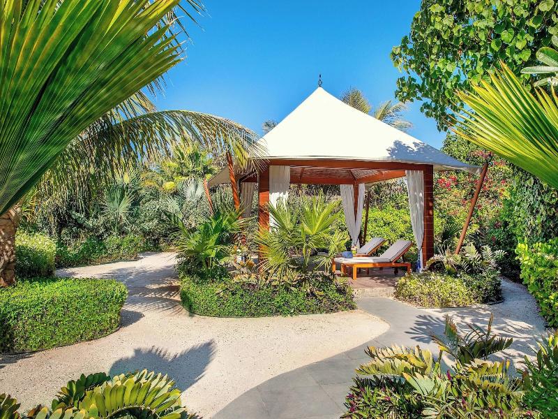 The Ritz-Carlton Ras Al Khaimah, Al Hamra Beach image