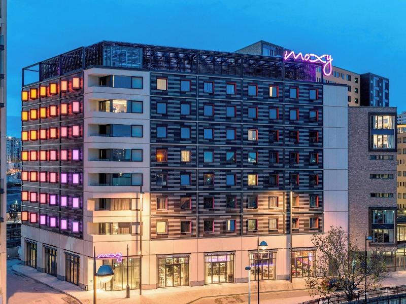 MOXY London Stratford image