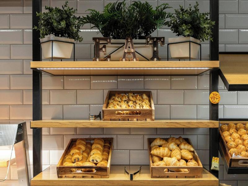 MOXY London Stratford image