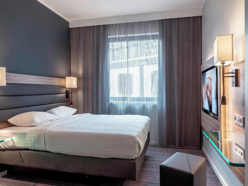 MOXY London Stratford image