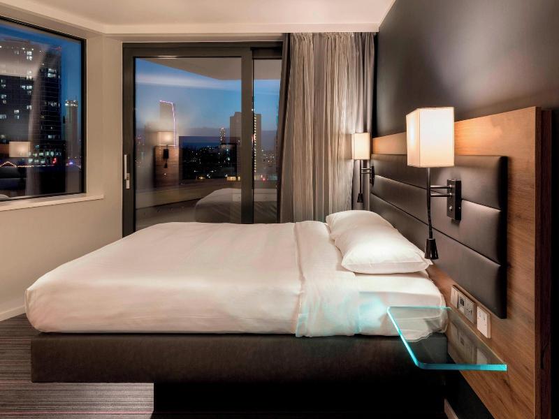 MOXY London Stratford image