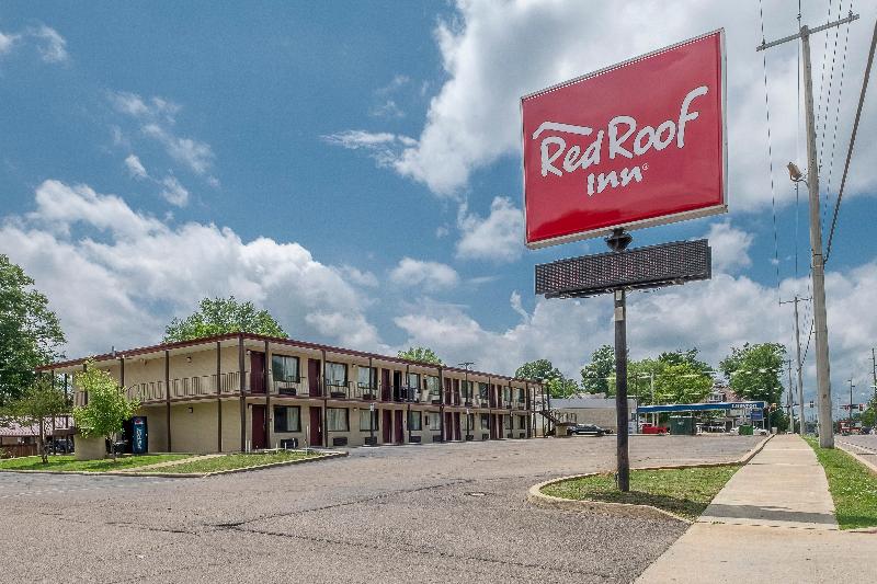 Red Roof Inn Starkville - University image