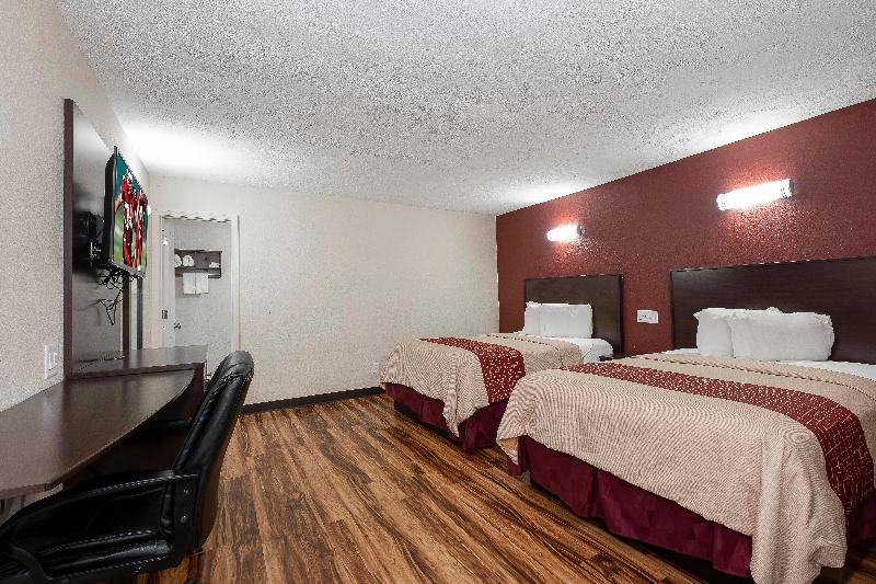 Red Roof Inn Starkville - University image