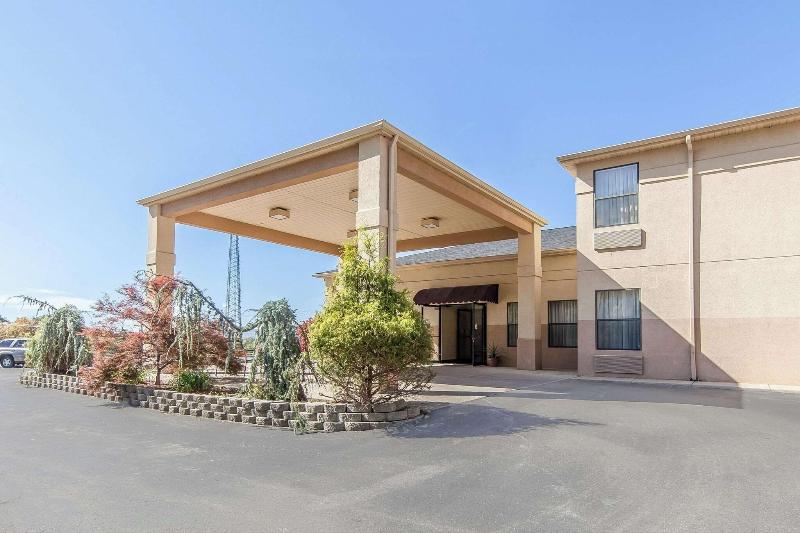Quality Inn & Suites Rosemount image