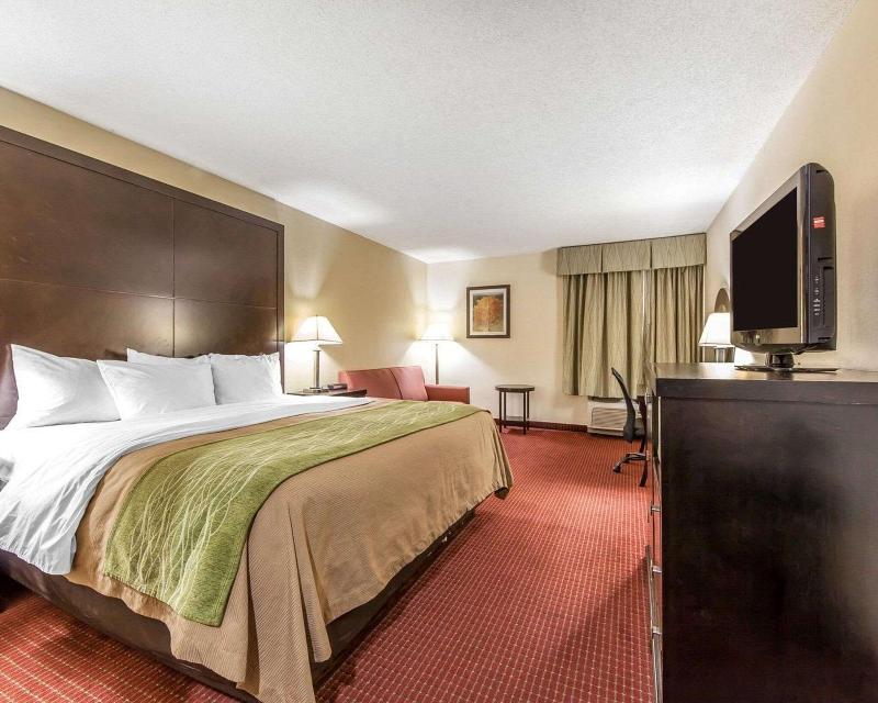 Quality Inn & Suites Rosemount image