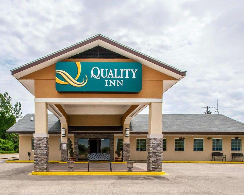 Quality Inn Cairo I-57 image