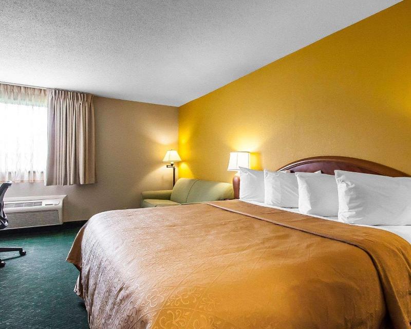 Quality Inn Cairo I-57 image