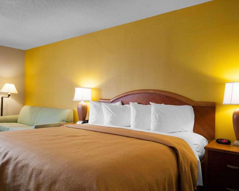 Quality Inn Cairo I-57 image