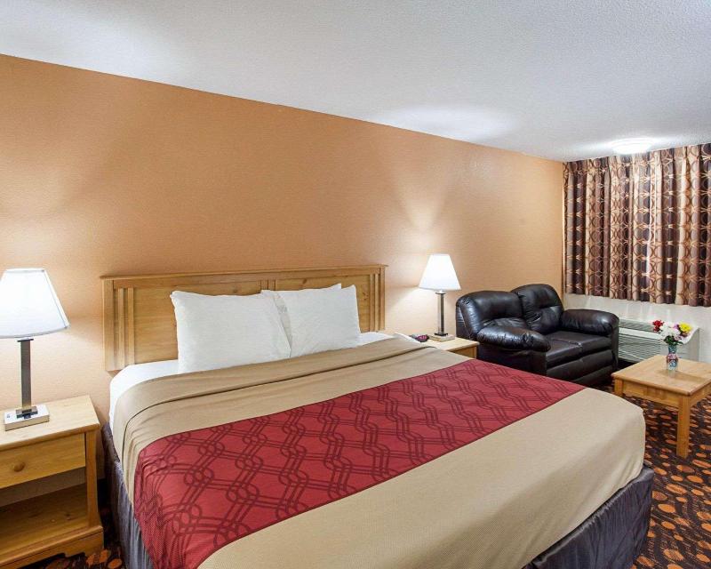 Econo Lodge Phillipsburg image