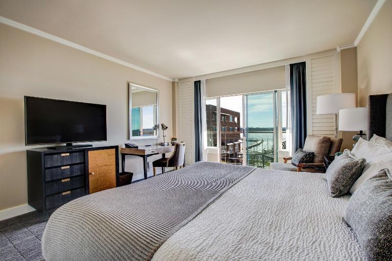 Woodmark Hotel & Still Spa image