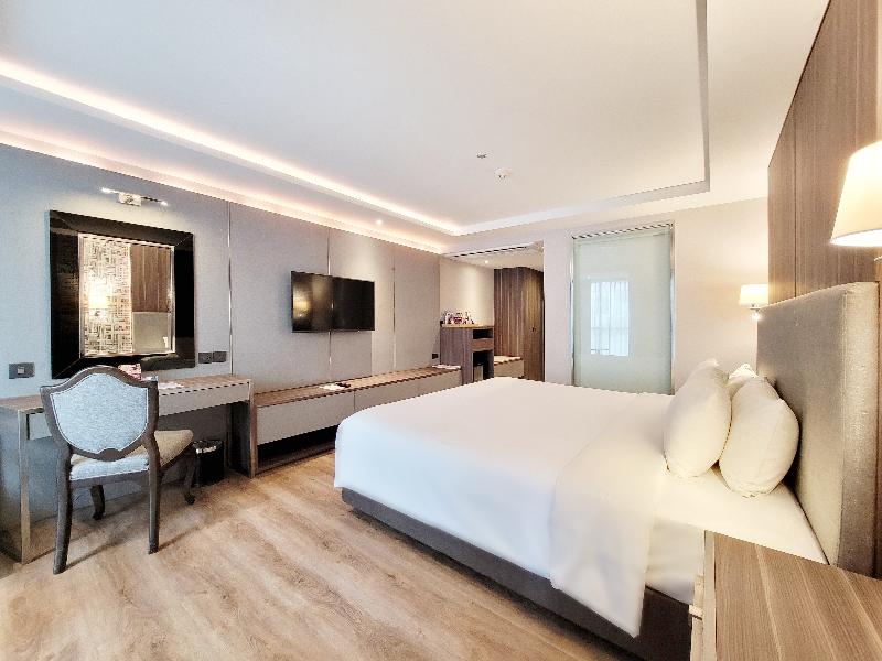 Citrus Suites Sukhumvit 6 by Compass Hospitality image
