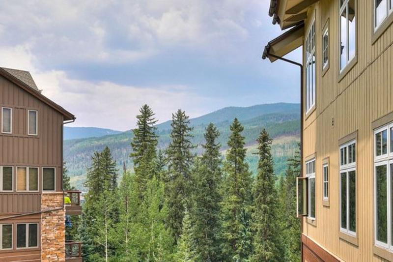 Timbers & Lone Eagle by Vail Resorts image