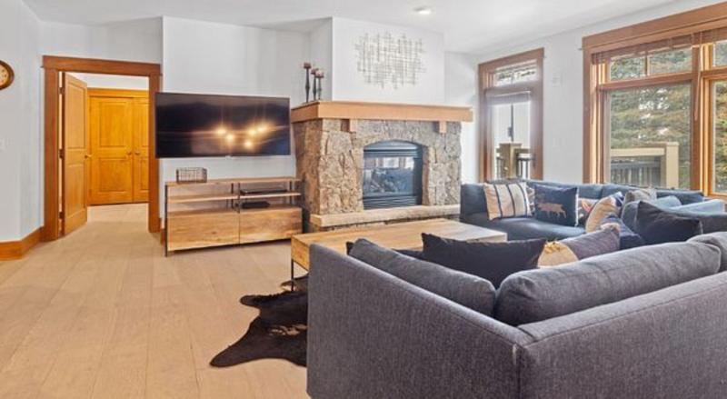 Timbers & Lone Eagle by Vail Resorts image