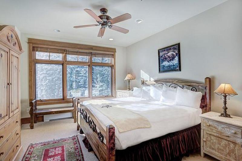 Timbers & Lone Eagle by Vail Resorts image