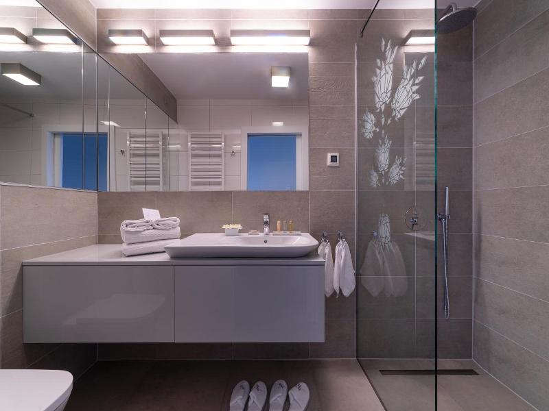 Rosevia Resort & SPA image