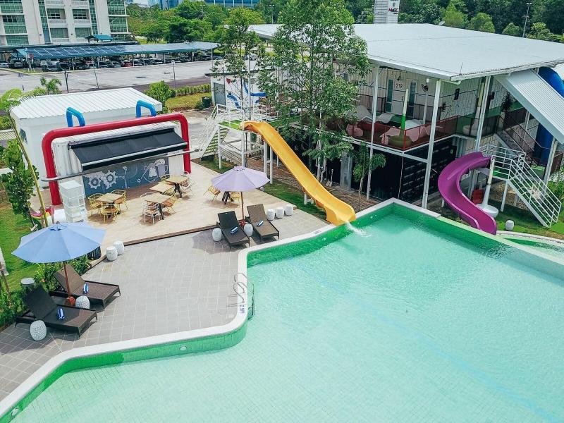 Dash Box Hotel image