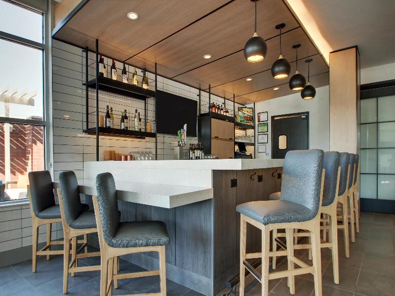 Hyatt House Oak Brook image