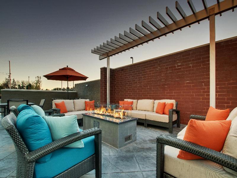 Hyatt House Oak Brook image