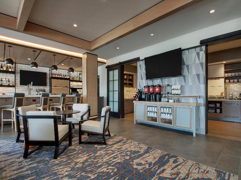 Hyatt House Oak Brook image