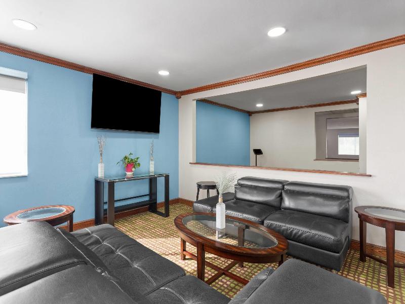 Baymont by Wyndham Piqua image