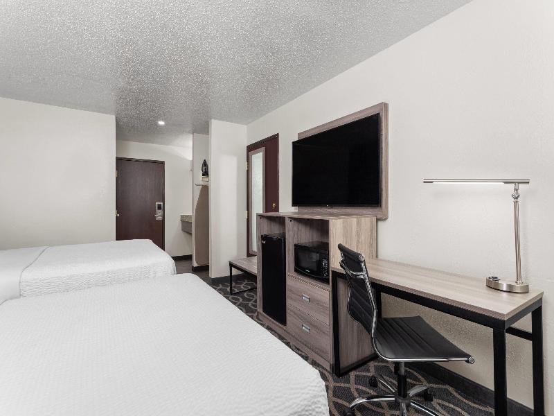 Baymont by Wyndham Piqua image