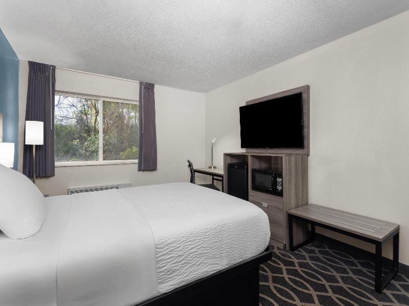 Baymont by Wyndham Piqua image