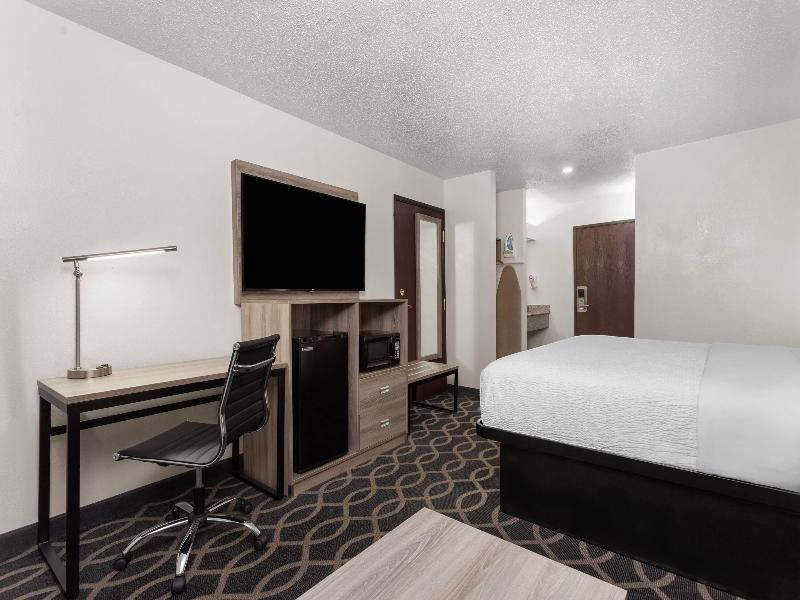 Baymont by Wyndham Piqua image
