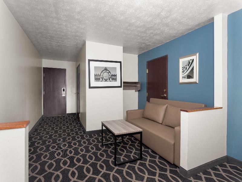 Baymont by Wyndham Piqua image