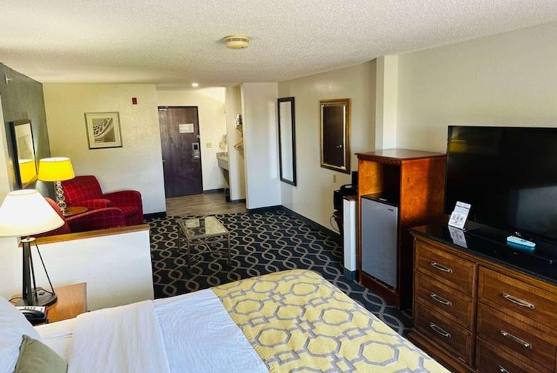 Baymont by Wyndham Piqua image
