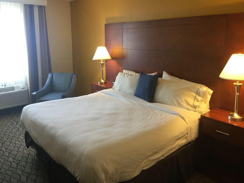 Baymont by Wyndham Mishawaka South Bend Area image