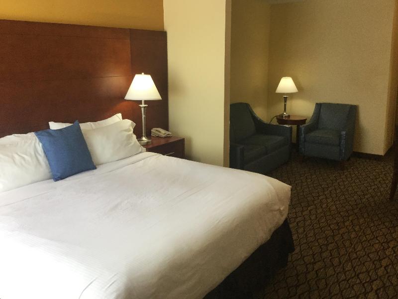 Baymont by Wyndham Mishawaka South Bend Area image