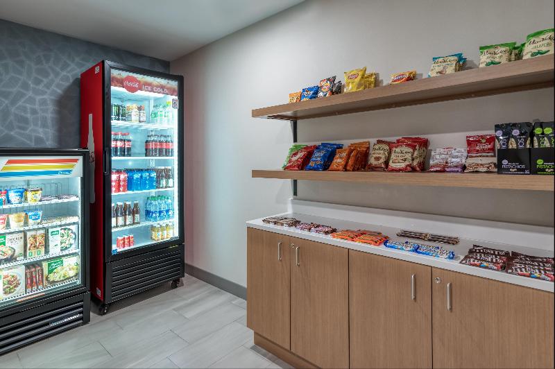 Holiday Inn Express Rensselaer