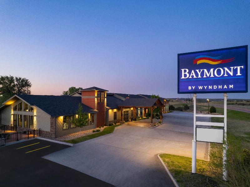 Baymont by Wyndham Oacoma — general view