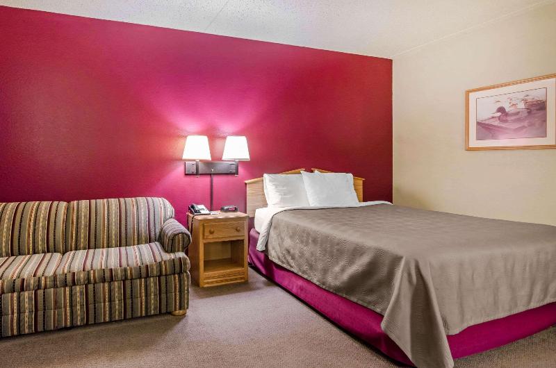 Rodeway Inn Newton image