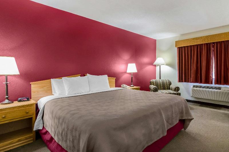 Rodeway Inn Newton image