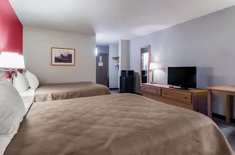Rodeway Inn Newton image